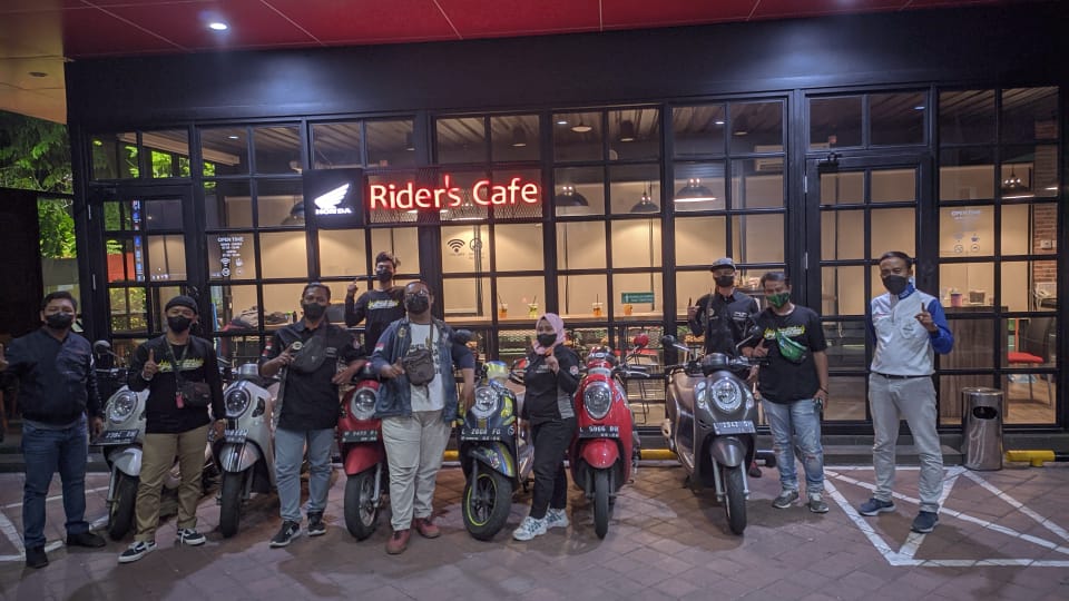 Kopdar Asik Bersama Komunitas Scoopy Surabaya