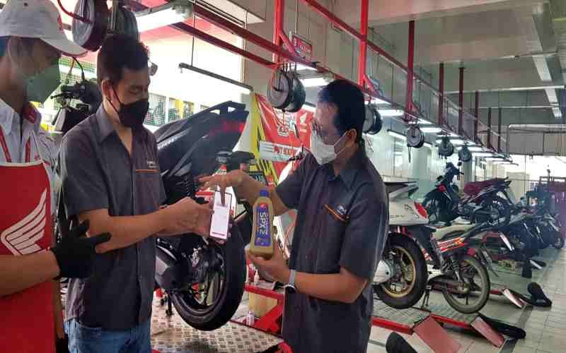 AHM Kenalkan Produk Oli Sekaligus Cegah Pemalsuan