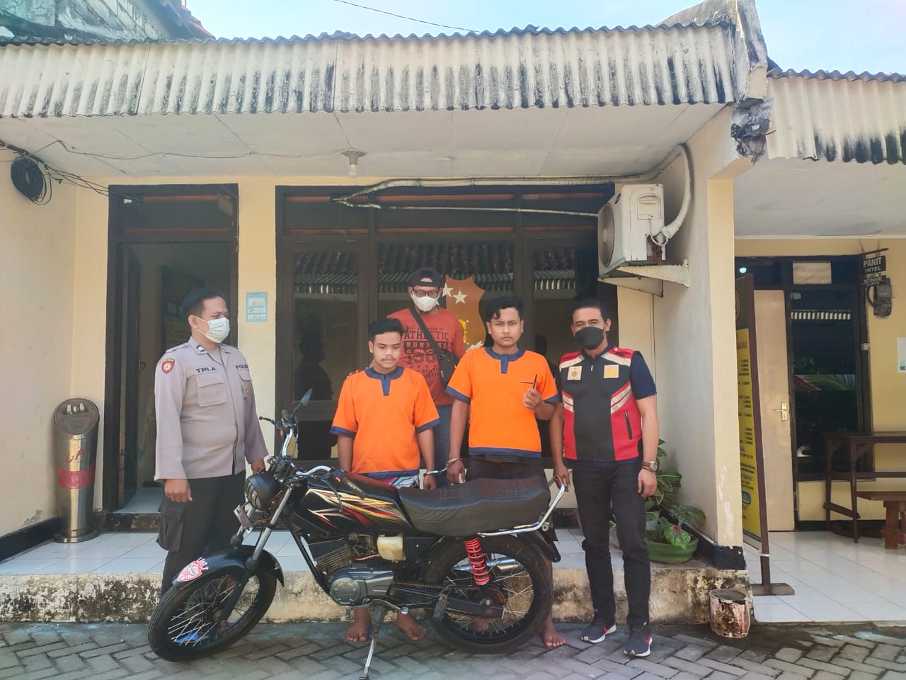 Maling Motor di Gresik Ini Ketahuan Setelah Posting Motor Hasil Curian di Medsos