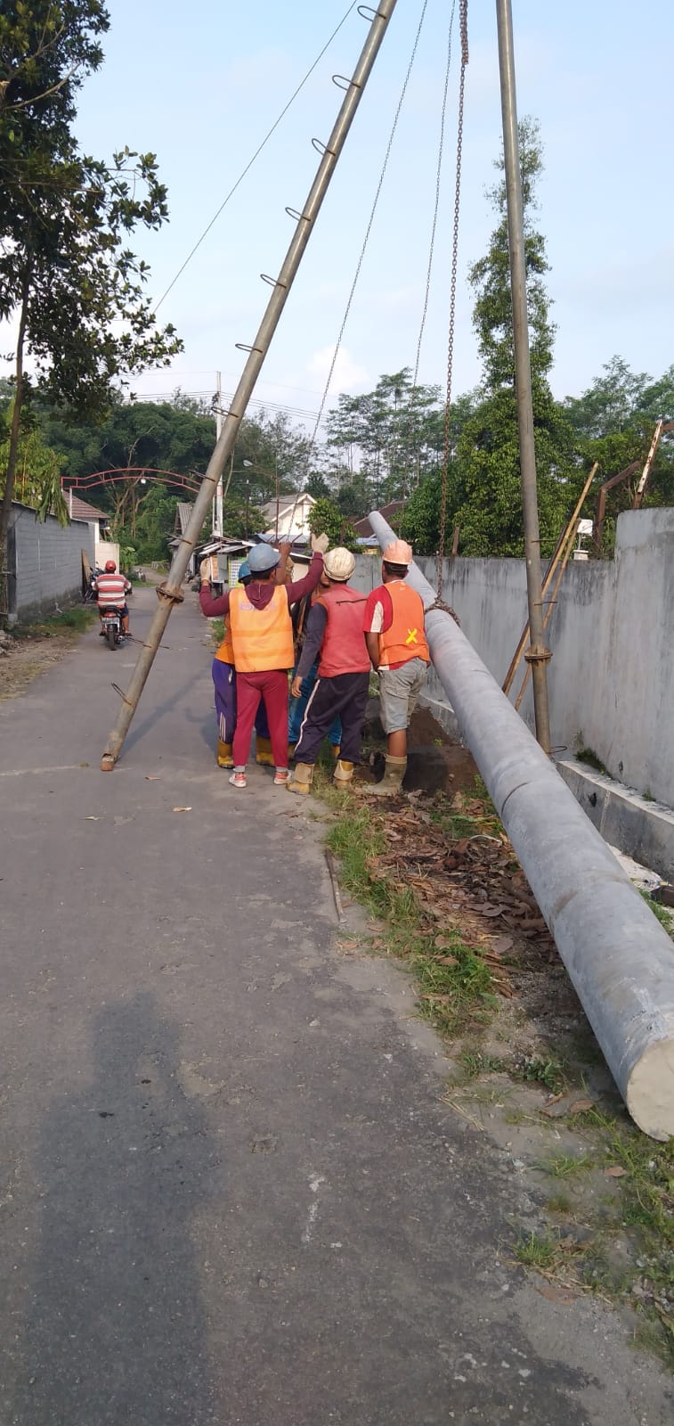 Warga Terdampak Pembangunan Bandara di Kediri, PLN Pastikan Segera Teraliri Listrik