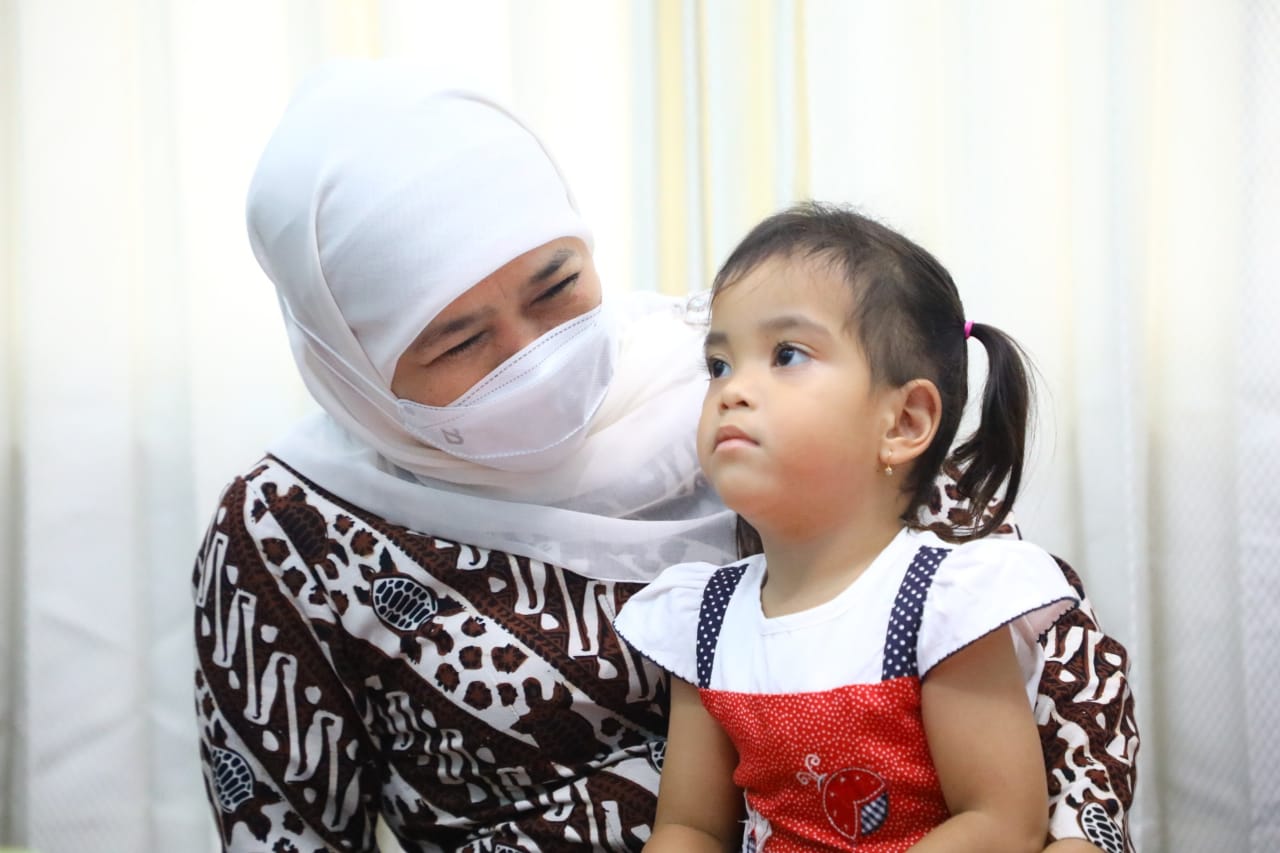 Gubernur Khofifah Masuk Daftar Perempuan Terpopuler di Indonesia