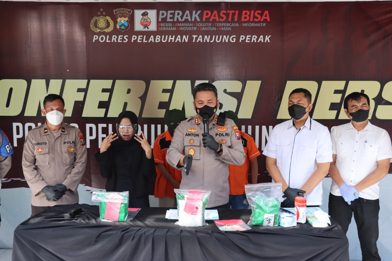 Polres Tanjung Perak Gagalkan Peredaran 3,037 Kilogram Sabu di Surabaya