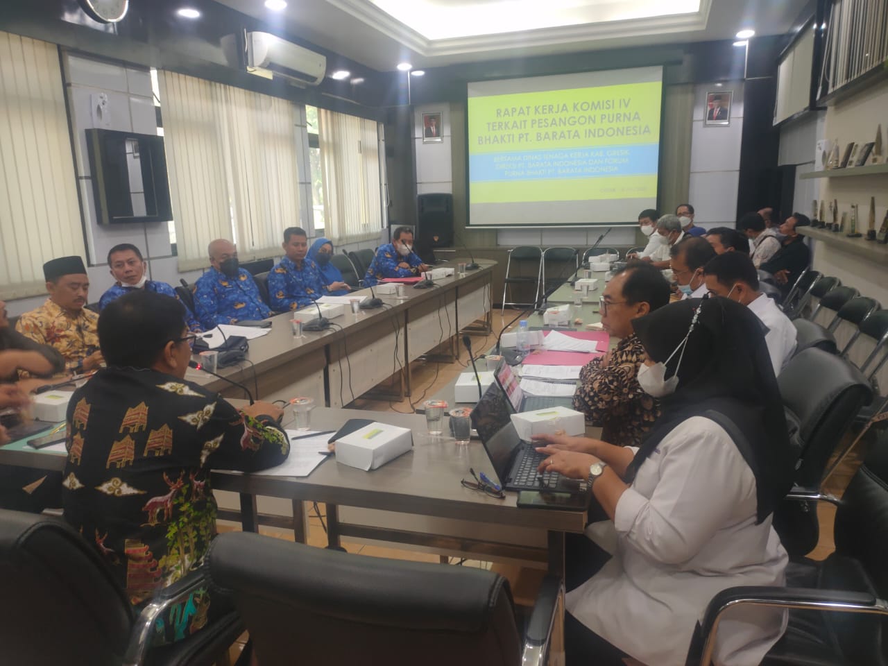 Belum Terima Pesangon, Pensiunan BUMN PT Barata Wadul DPRD Gresik