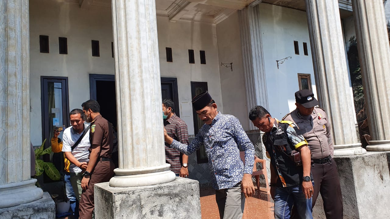 Akhirnya Kades Dooro Dieksekusi Kejaksaan Negeri Gresik