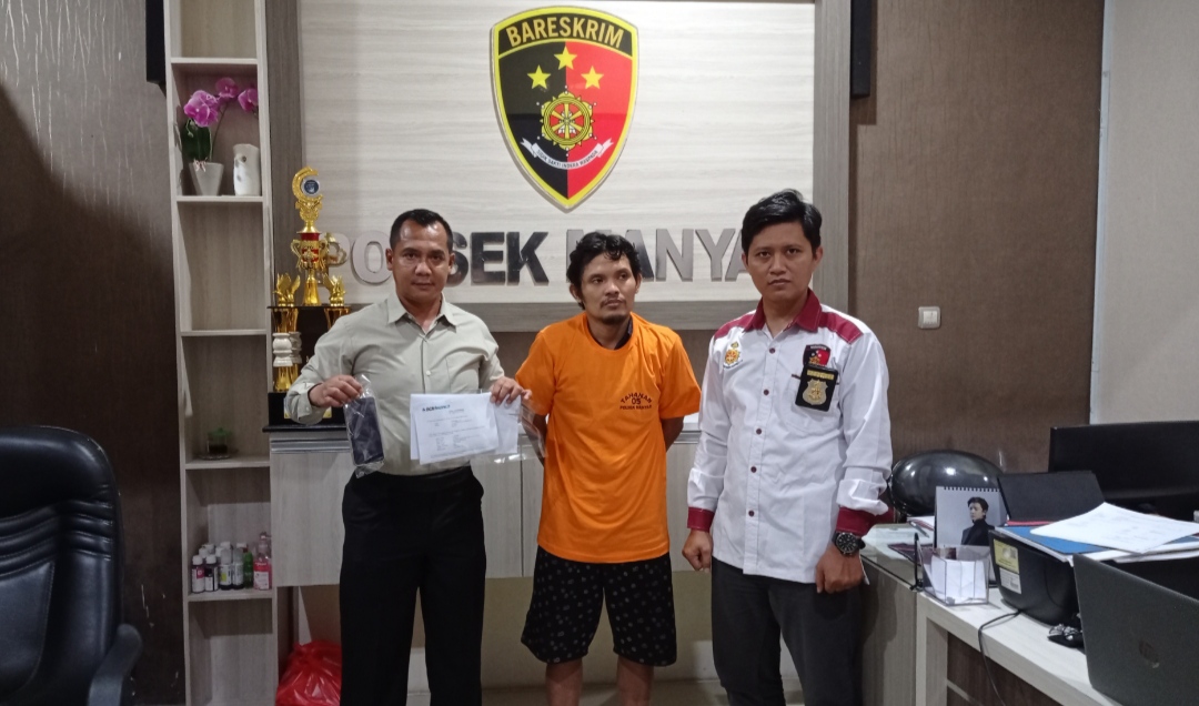 Suami Istri dan Kakak Ipar di Gresik Dicokok Polisi, Diduga Gelapkan Mobil