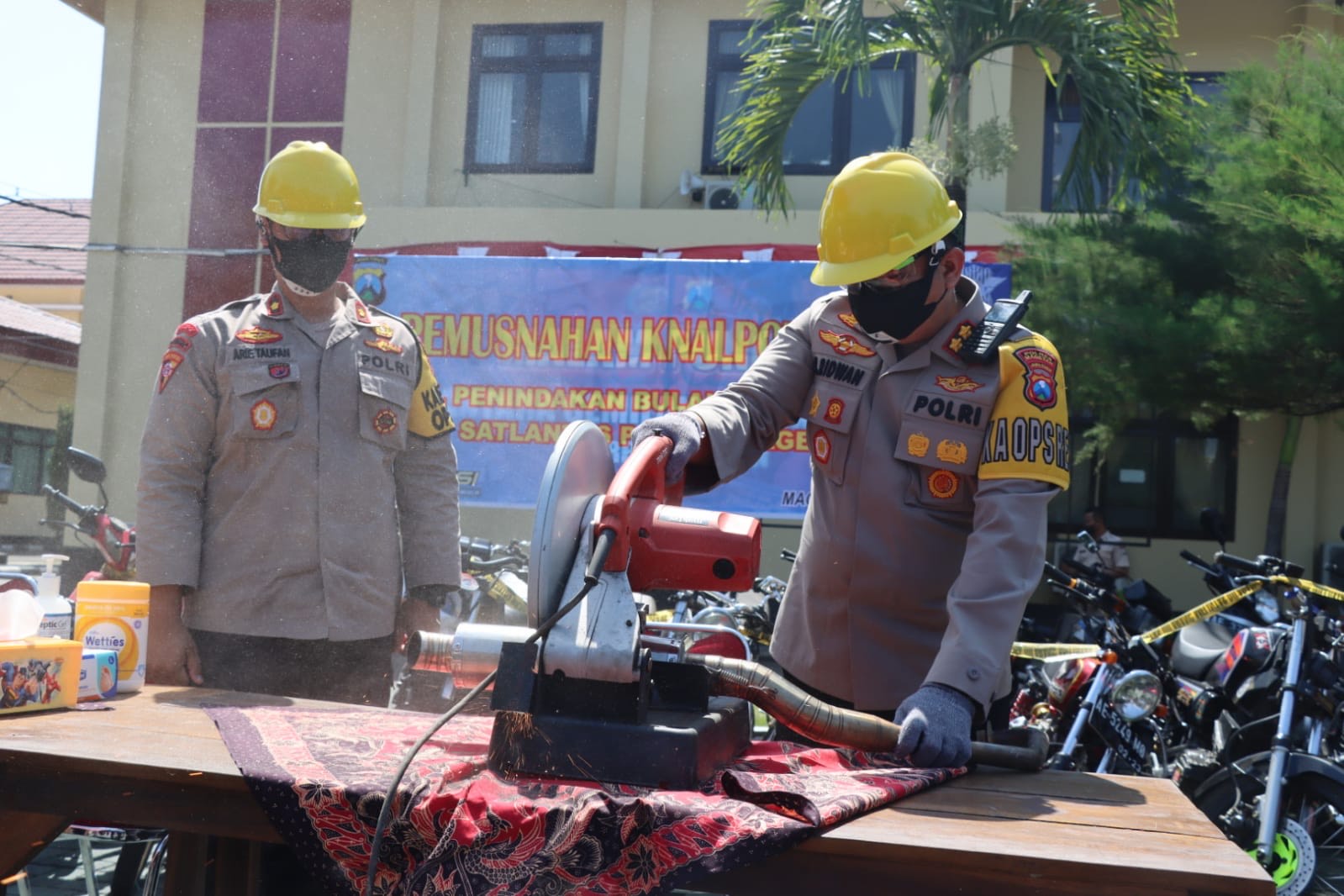 Polres Magetan Hancurkan Ratusan Knalpot Hasil Razia