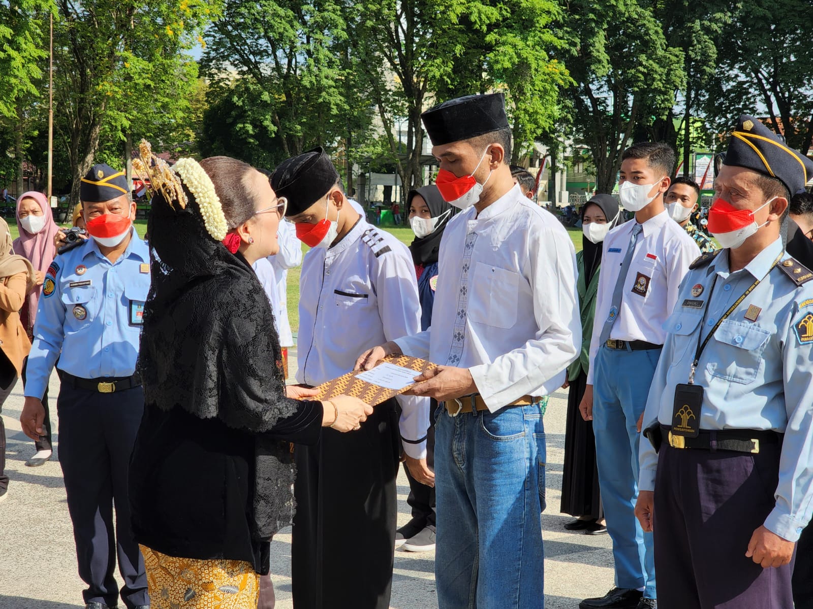 Dapat Remisi Kemerdekaan, 2 Napi Bojonegoro Langsung Bebas