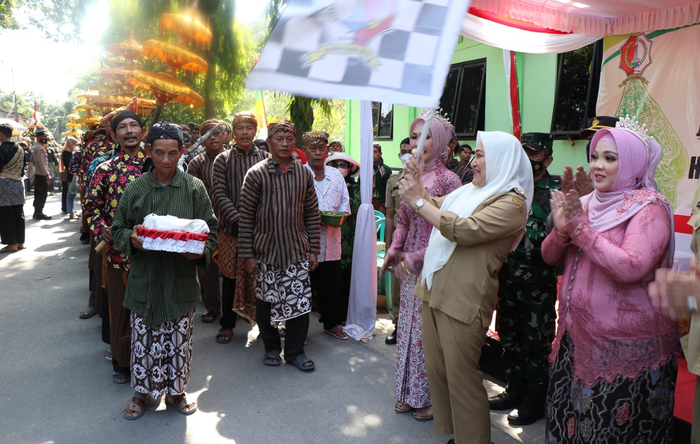 Kirab Pusaka Ki Andong Sari ke 240, Ini Kata Bupati Bojonegoro