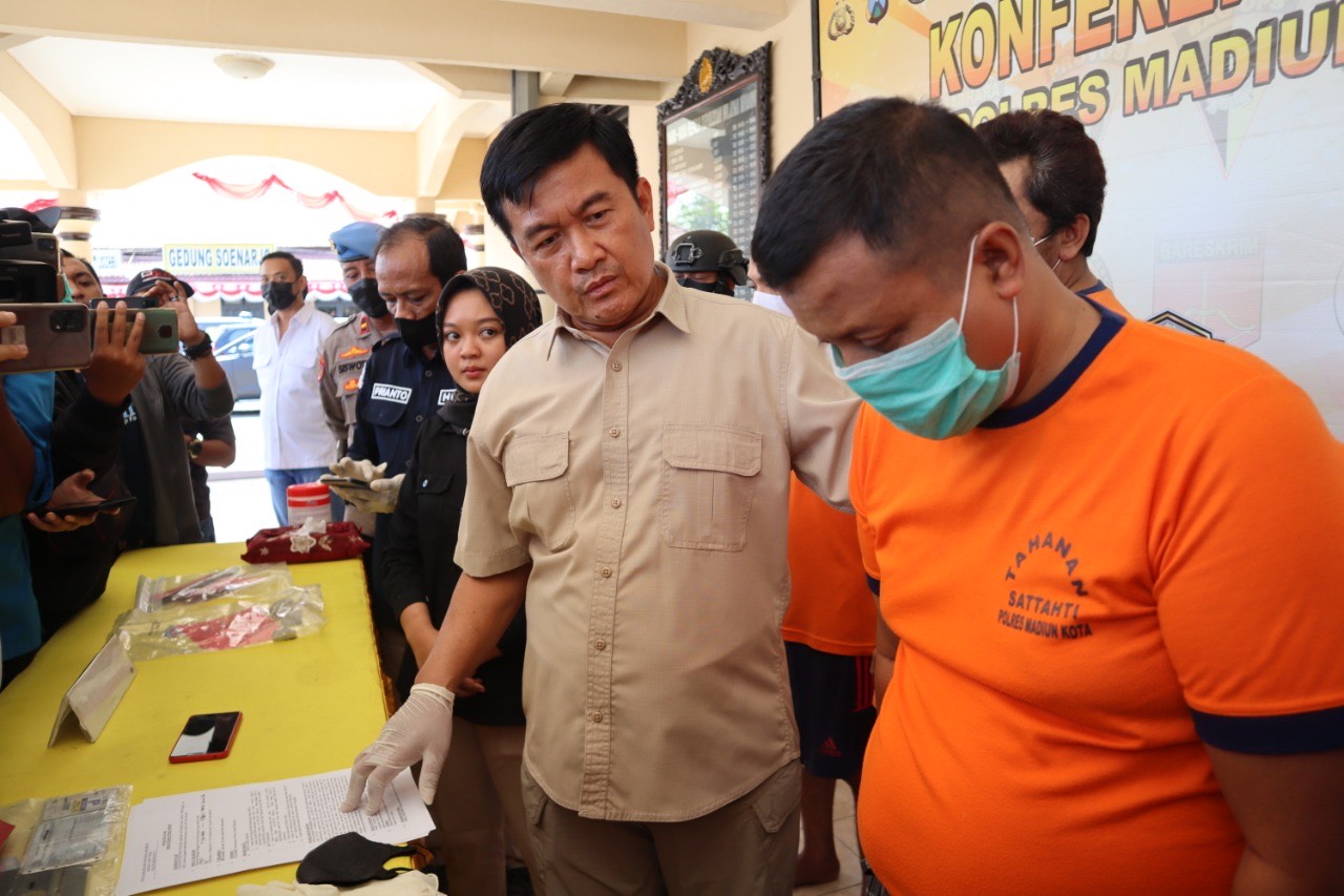 Kepincut Pilot Abal-abal, Janda Asal Nganjuk Diajak Check In Hingga Kehilangan Mobil