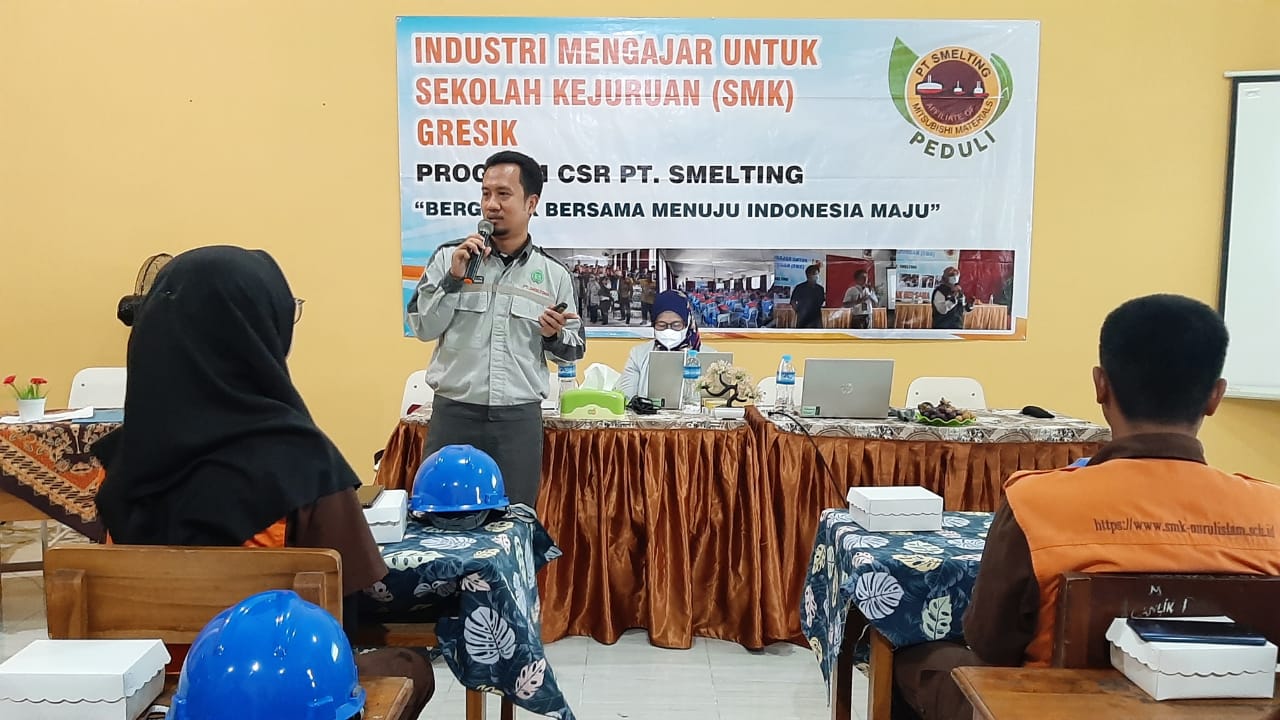Pelajar SMK Nurul Islam Dibekali Materi Soft Skill Oleh PT Smelting