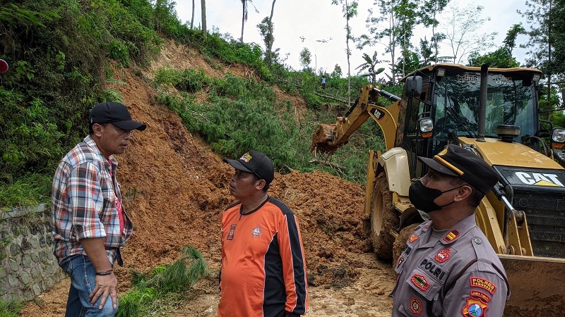 Empat Wilayah di Ngrayun Alami Longsor, Desa Selur Ada 11 Titik