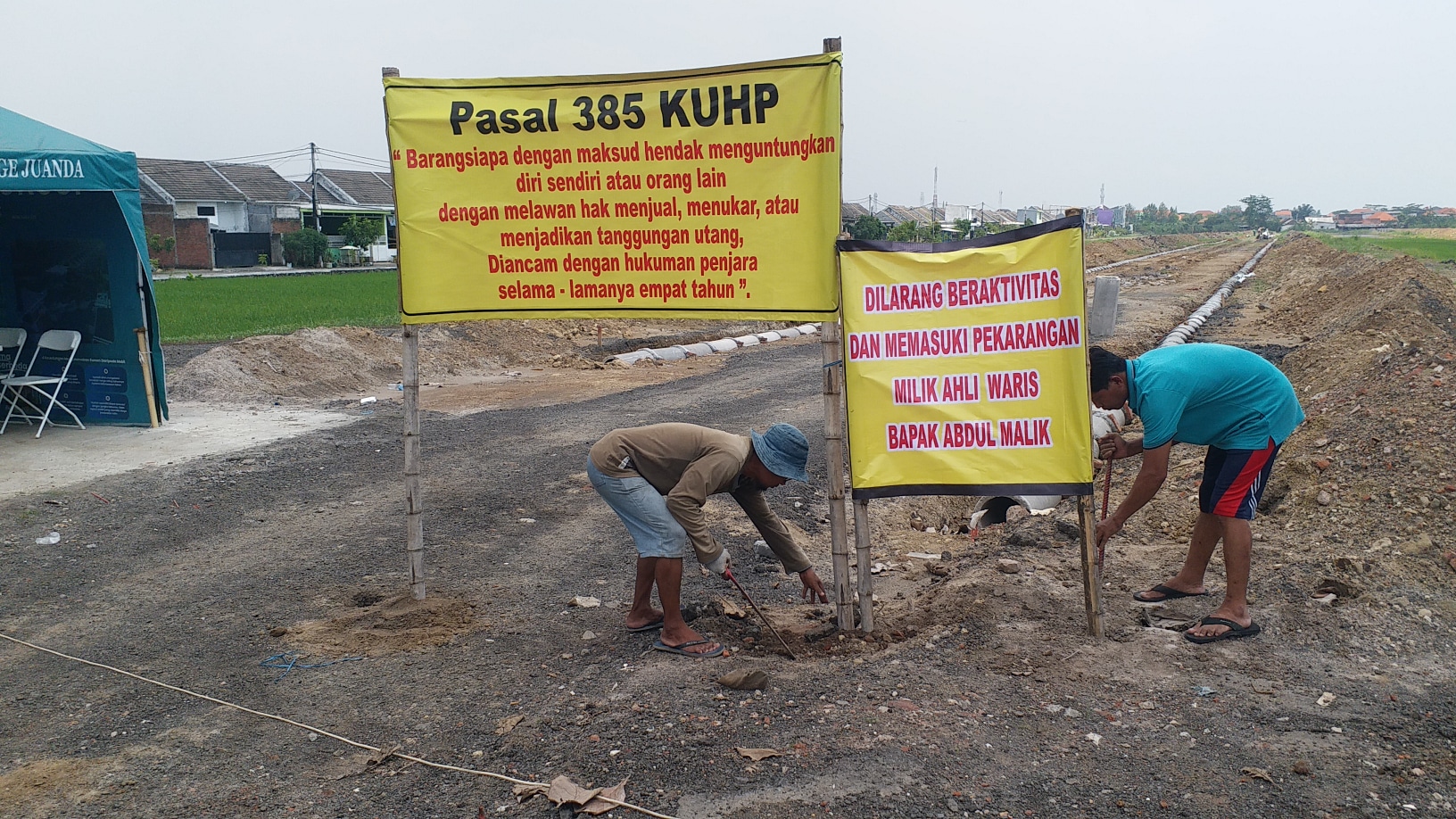 Tanah Belum Dilunasi, Warga Buduran Pasang Spanduk Larangan Beraktivitas