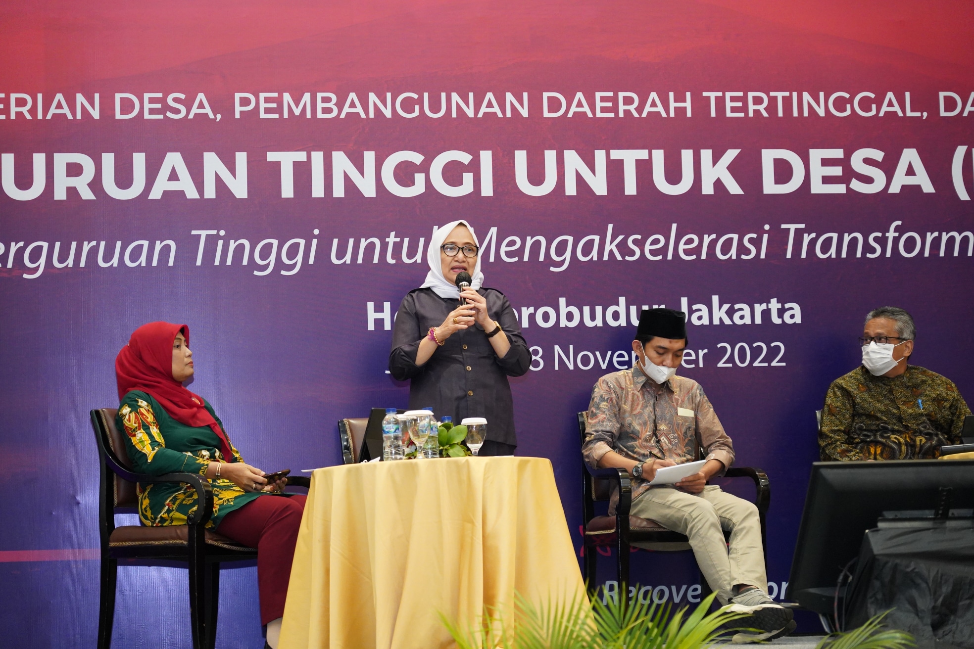 Sukses Laksanakan Program RPL, Bupati Bojonegoro Jadi Pembicara di Forum Perguruan Tinggi Untuk Desa