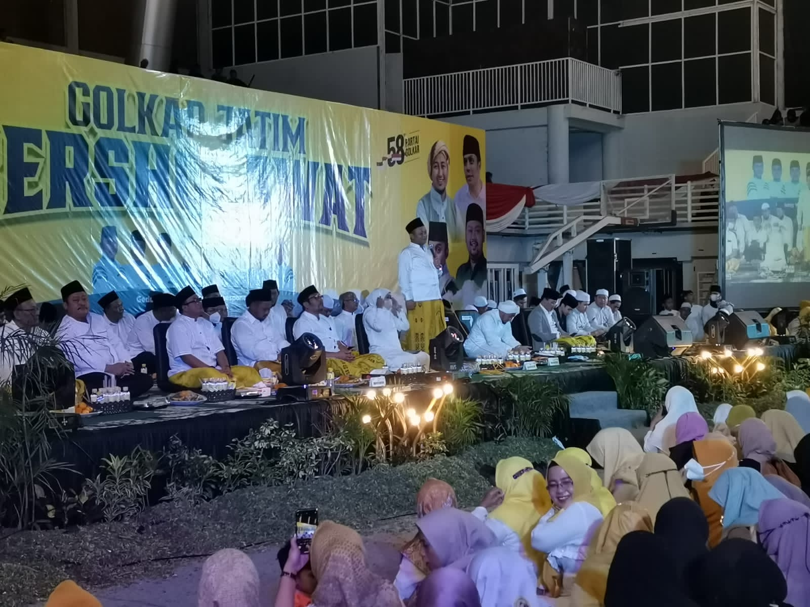 Ajak Kebaikan, Golkar Jatim Sebarkan Semangat Bersholawat