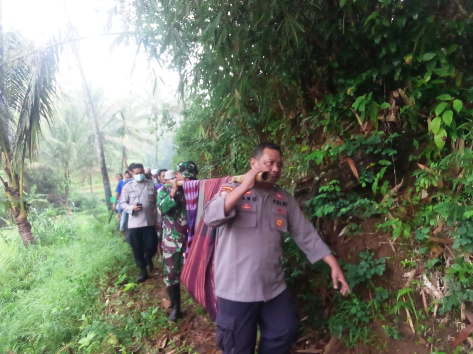 Berangkat Cari Kayu, Kakek Misdi Tewas Tertimbun Longsor