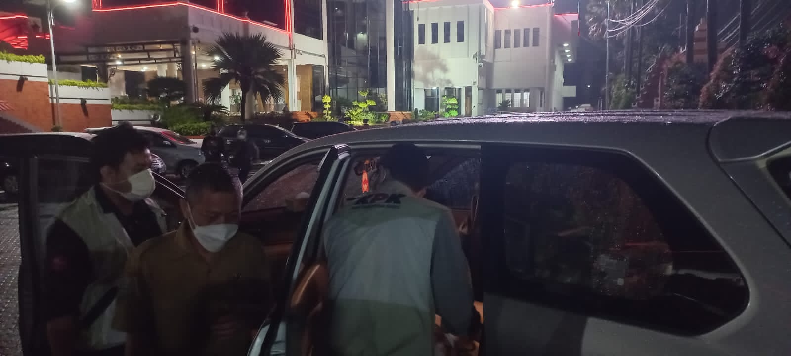 KPK Kembali Datangi Gedung DPRD Jatim, Ada Apa?