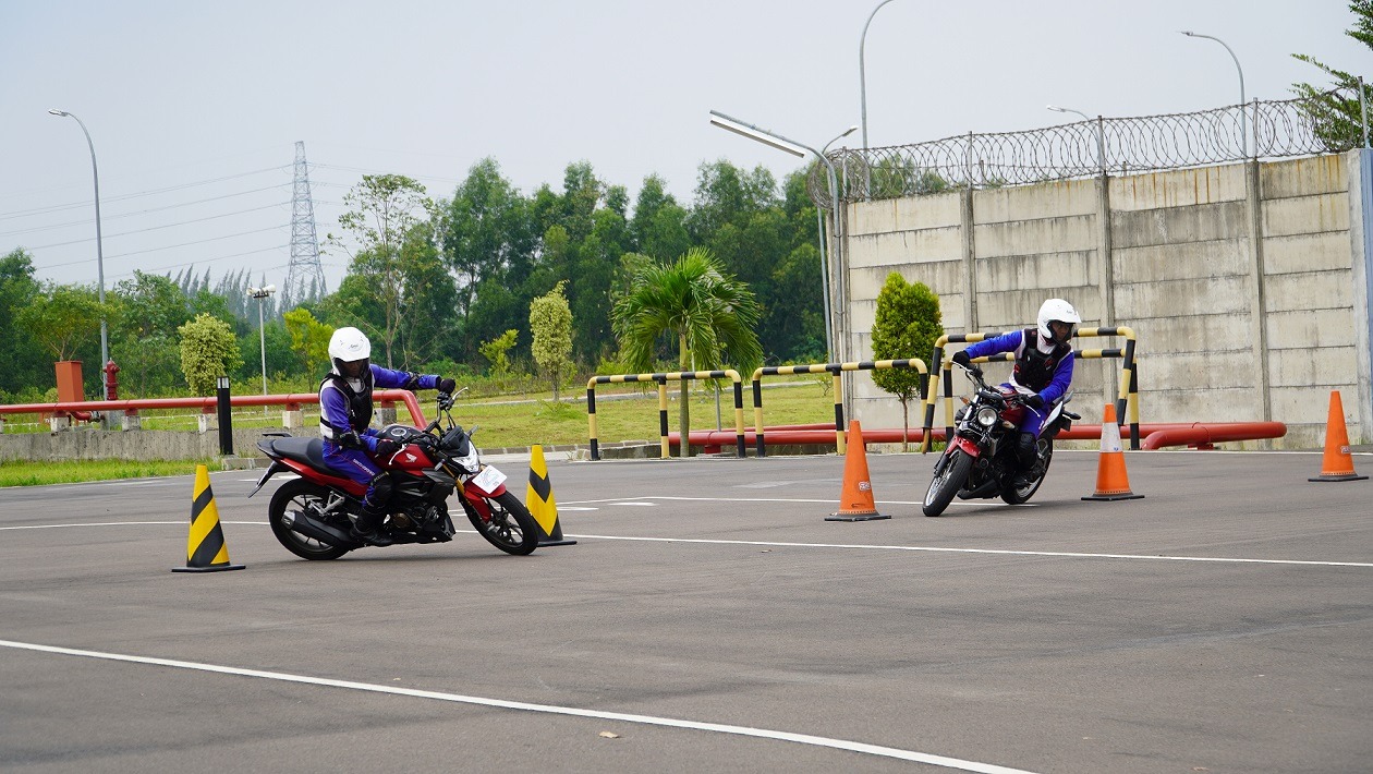 Perdana, 5 Instruktur AHM Safety Riding Park Siap Bersaing di Thailand