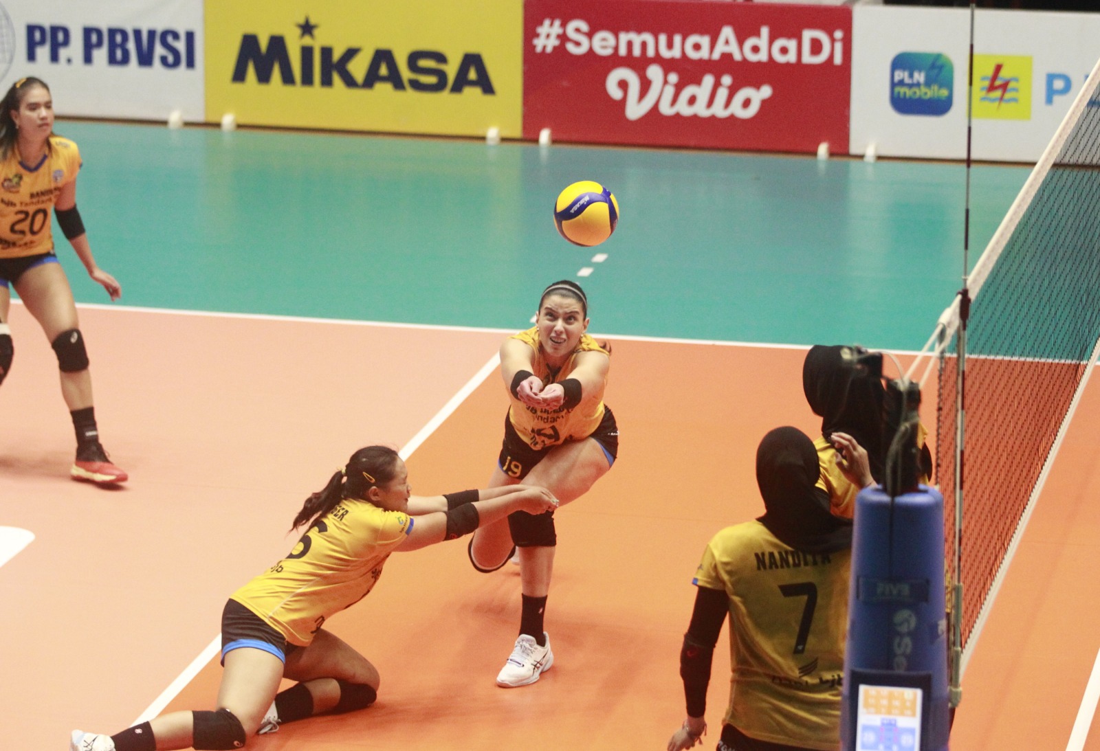 Bandung Bank BJB Tandamata Taklukan Jakarta BIN, Skor Akhir 3-2