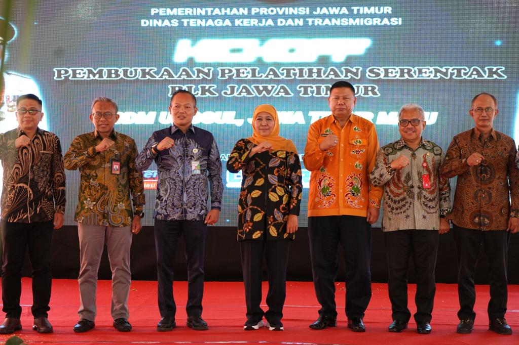 Bank Jatim dan Disnakertrans Jatim Teken MoU Penyediaan Tenaga Magang