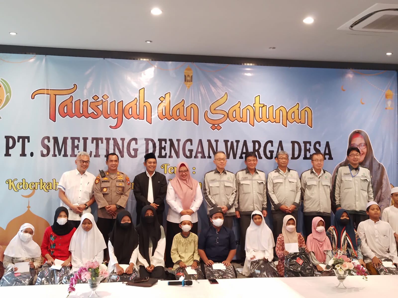 Berbagi Berkah Ramadan, Smelting Gelar Santunan Anak Yatim dan Tausiah Bersama Wabup