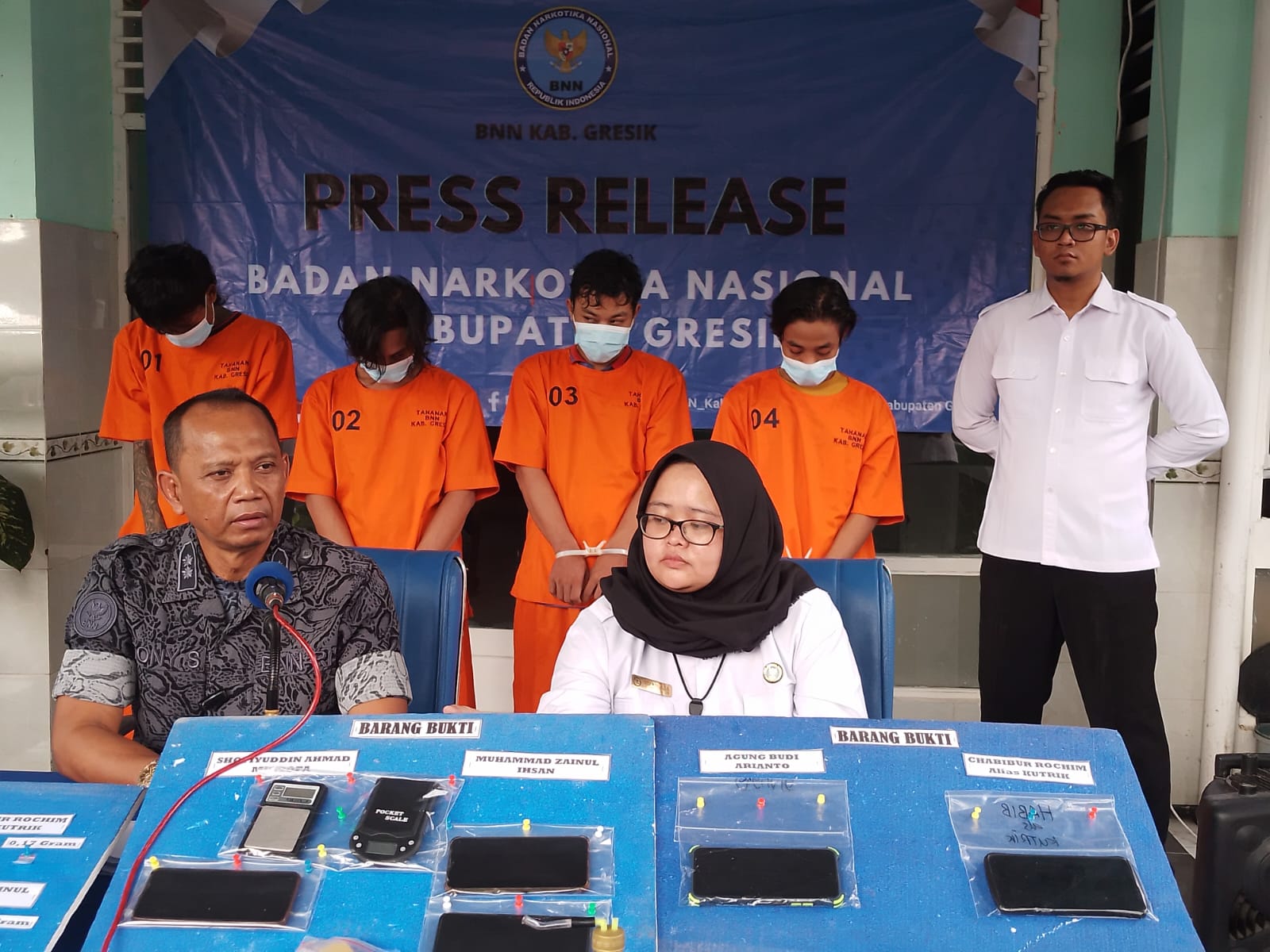 Empat Pemuda Tanggung di Gresik Diringkus BNN Karena Edarkan Sabu Puluhan Gram