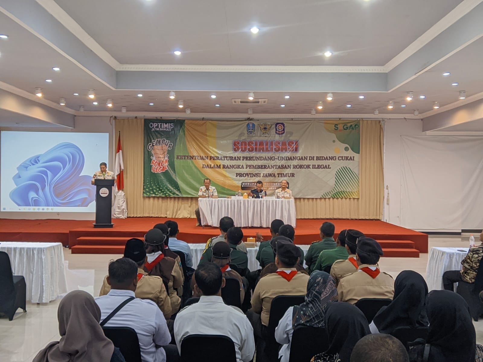 Tekan Peredaran Rokok Ilegal, Satpol PP dan Bea Cukai Jatim Adakan Sosialisasi