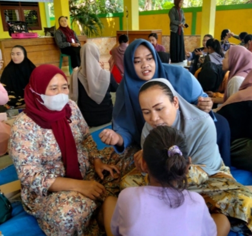 Resah Harga Skincare Mahal, Mahasiswa KKN IAI Al Hikmah Gelar Beauty Class