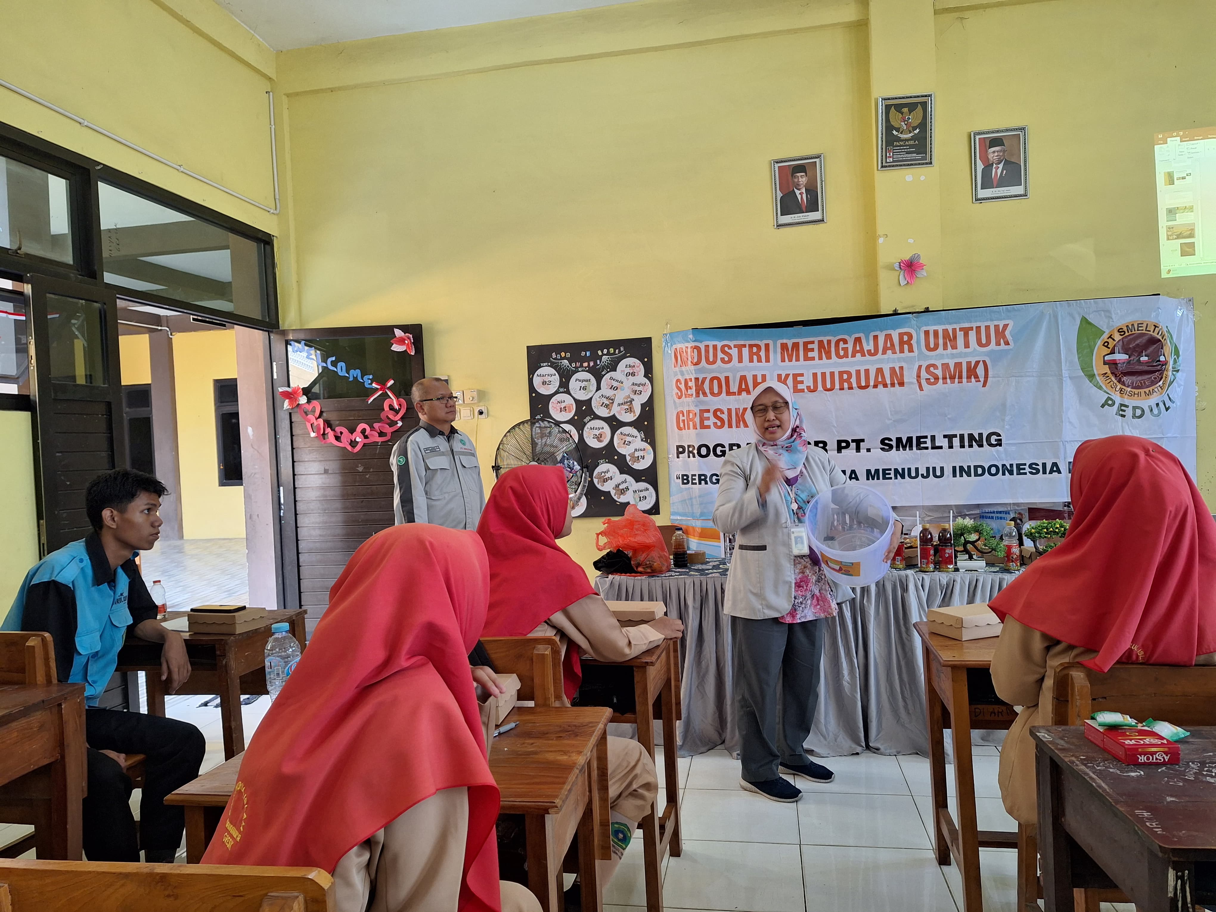 Wujudkan Link and Match DUDI, PT Smelting Gelar Industri Mengajar di SMK Nurul Islam