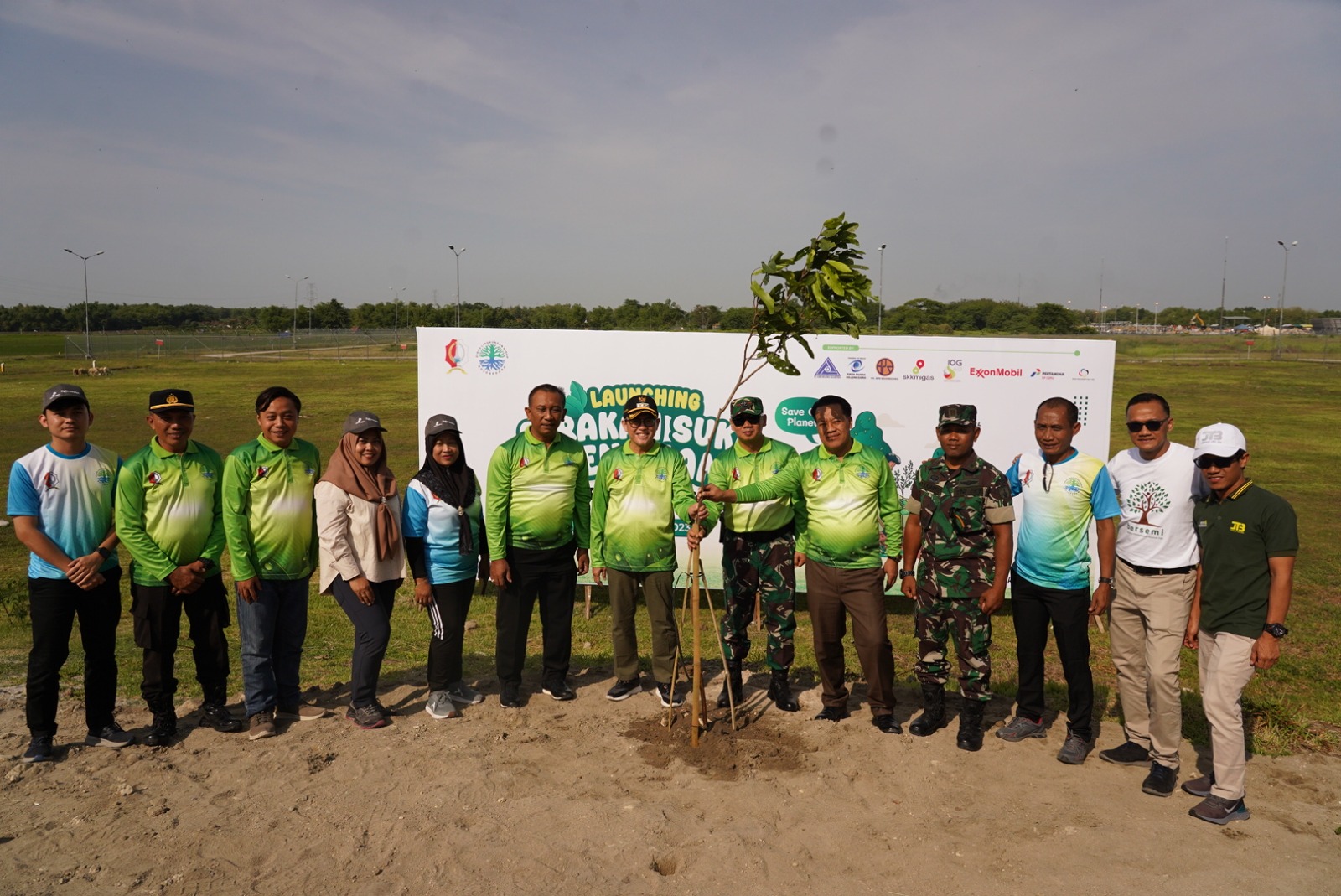 PJ Bupati Bojonegoro Launching Gerakan Suka Menanam Untuk Melestarikan Lingkungan