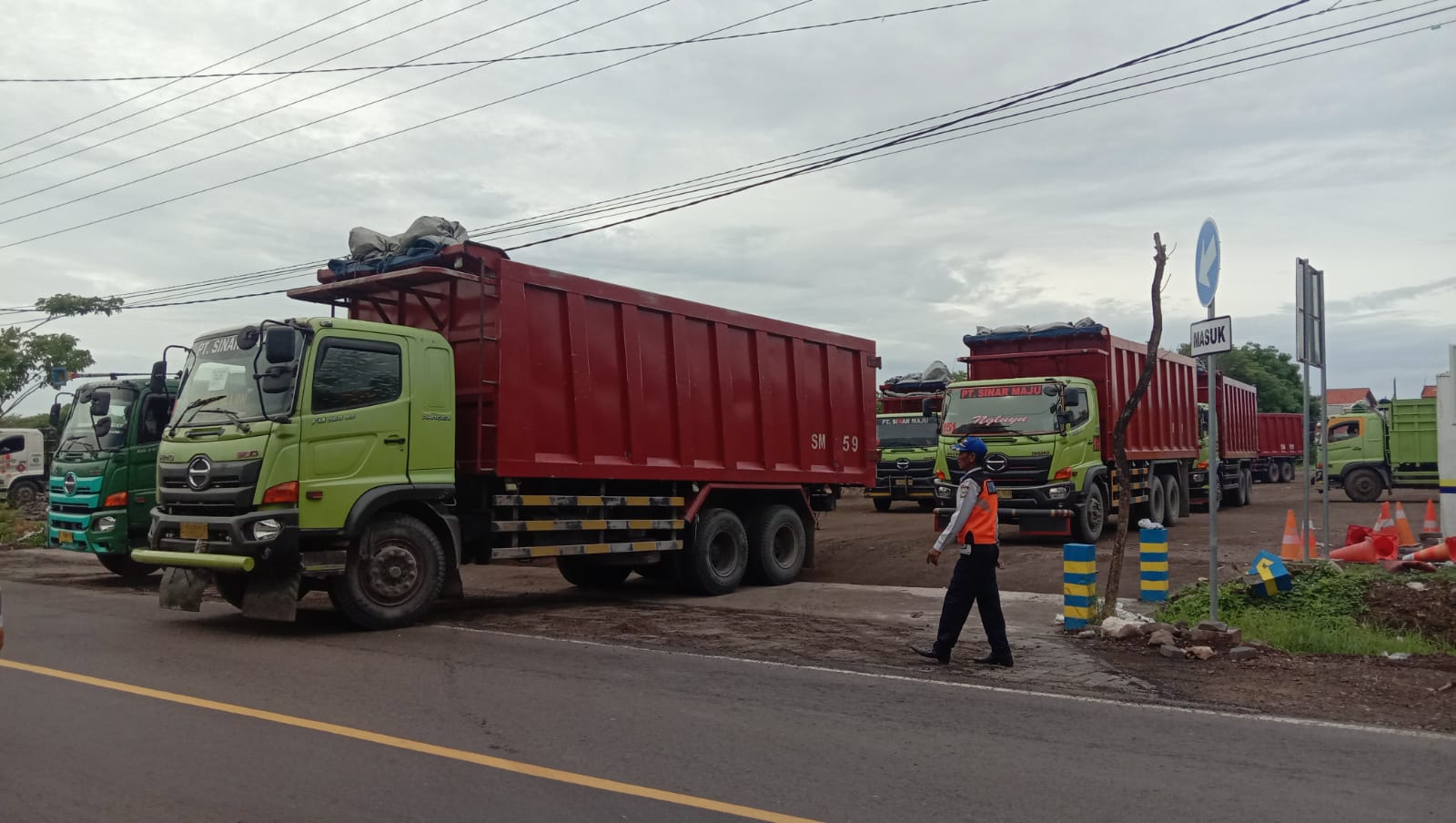 Tempat Khusus Parkir di Sidayu Gresik Belum Full, Masih 80 dari Kapasitas 200 Truk Sehari