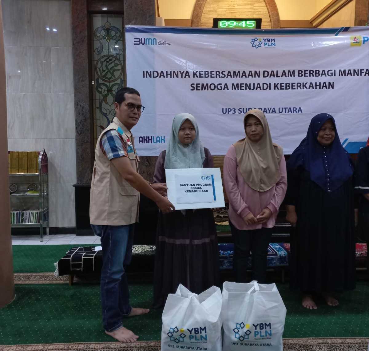 YBM PLN UP3 Surabaya Utara Berbagi Manfaat Kepada Sesama untuk Senyum Bahagia Sesama