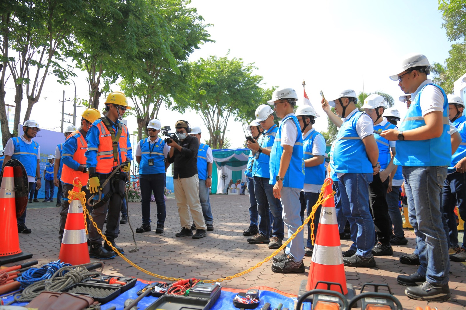 PLN UP3 Surabaya Utara Mendukung Kegiatan Inspection Day Serentak Bulan K3 Nasional Tahun 2024