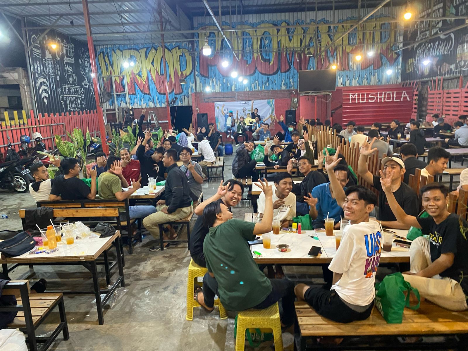 Gen Z dan Milenial di Gresik Antusias Ikuti Pendidikan Politik Berbalut Live Music