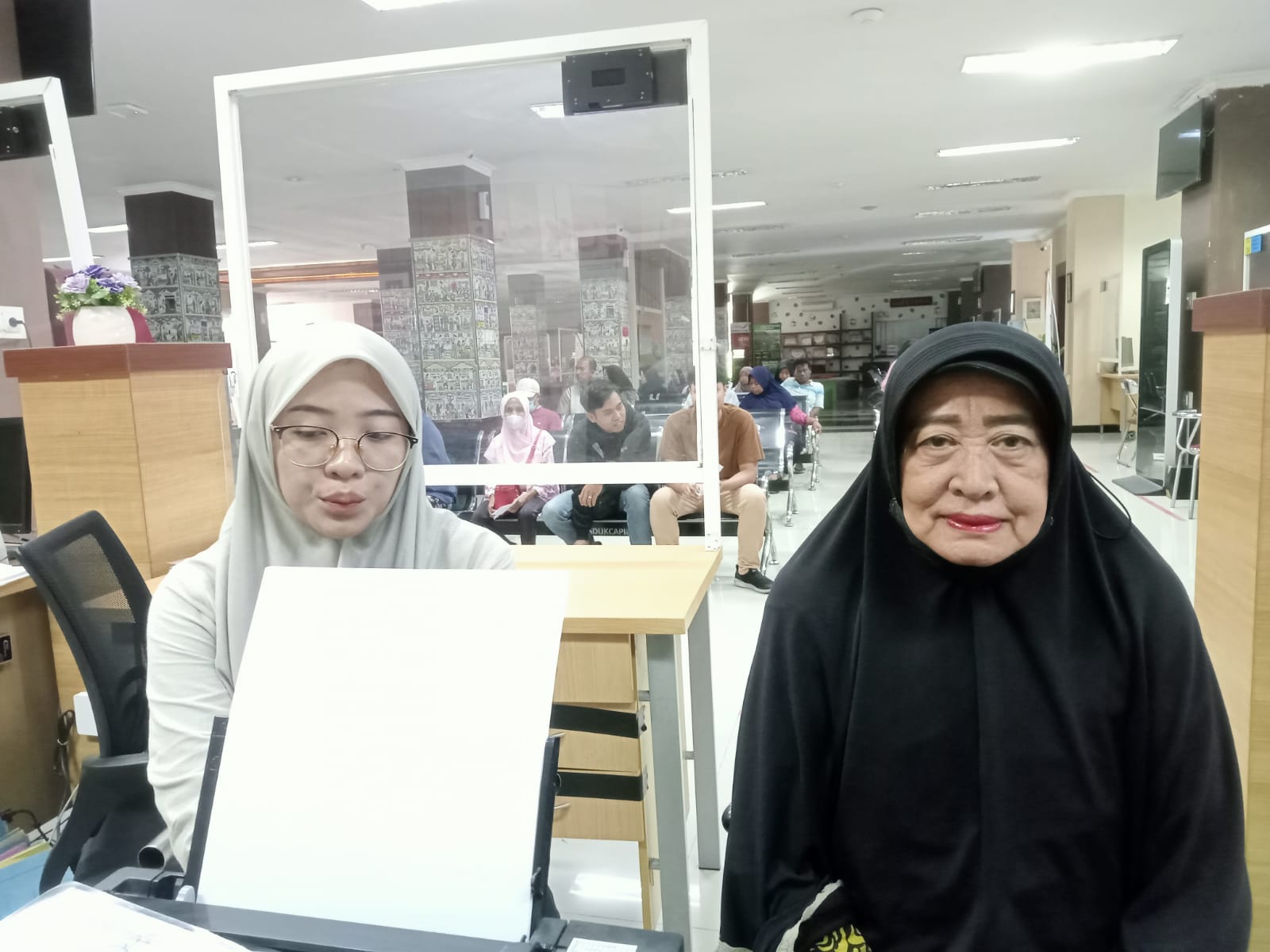 Jelang Pemilu, Dispendukcapil Gresik Buka Layanan Perekaman Data Kependudukan di Hari Libur