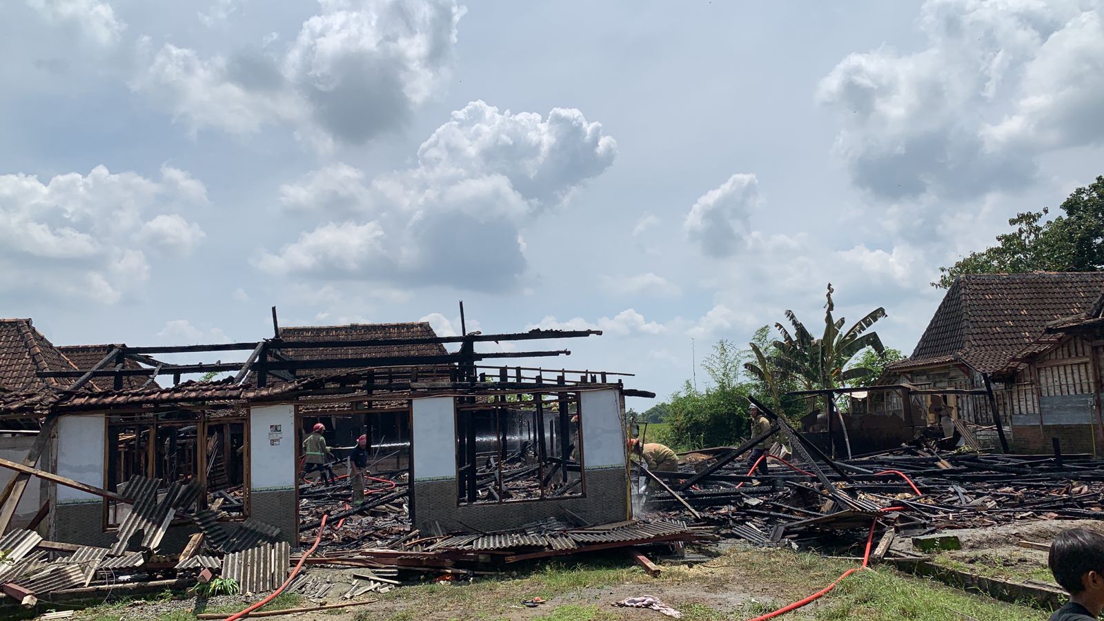 Ditinggal Panen Padi di Sawah, 7 Rumah di Bojonegoro Terbakar