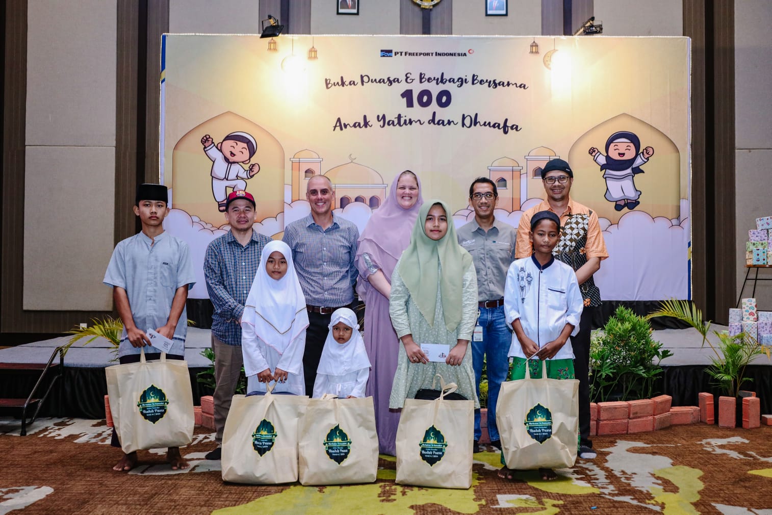 Menyemai Kebahagiaan: Freeport Buka Puasa Bersama dengan Anak-anak Yatim di Gresik