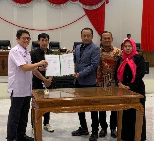 Rapat Paripurna DPRD, Pj Bupati Bojonegoro Paparkan LKPJ Tahun 2023