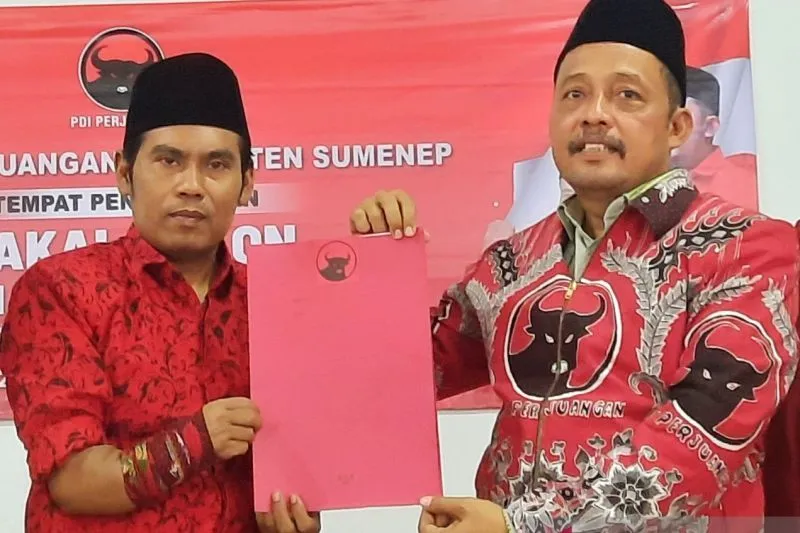 Kades di Sumenep Daftar Bakal Cawabup ke PDI Perjuangan