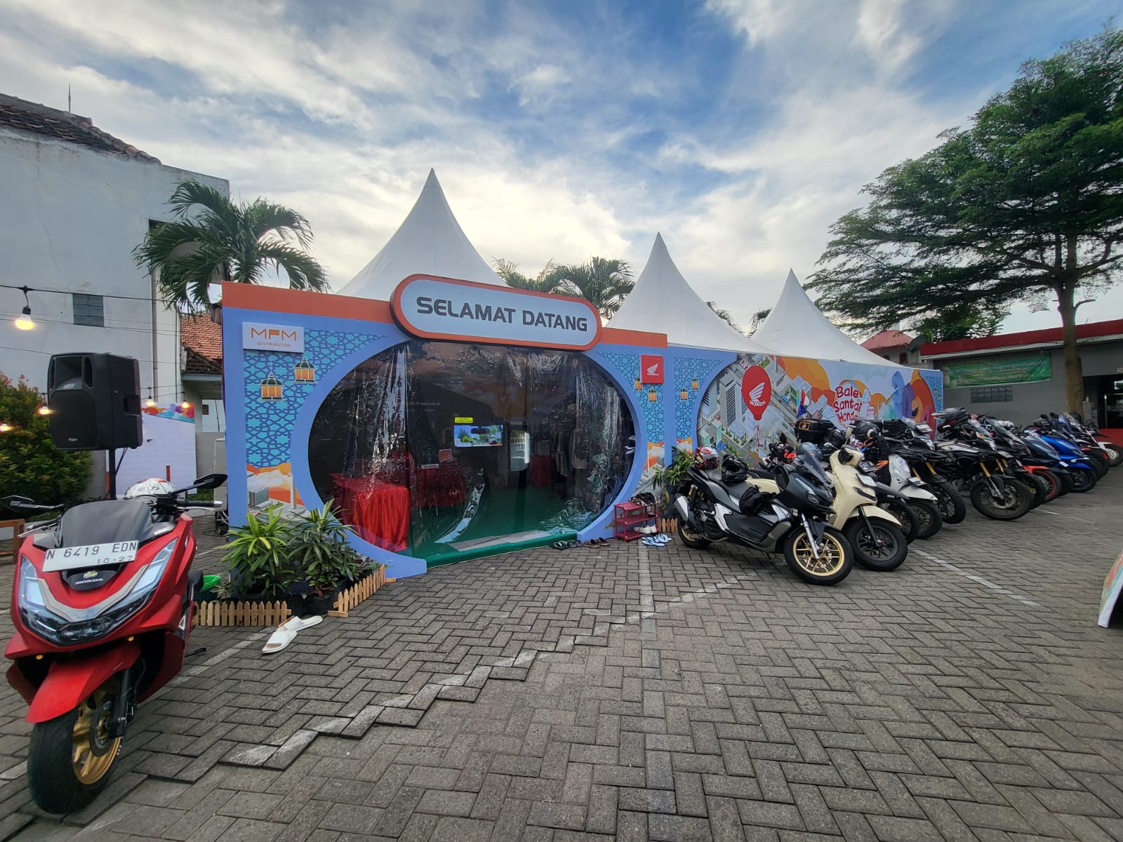 Temani Pemudik, MPM Honda Jatim Sediakan Bale Santai Honda. Cek Lokasinya!