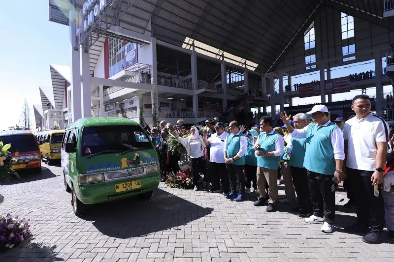 Pemkot Batu Luncurkan Program Angkutan Gratis Khusus Pelajar