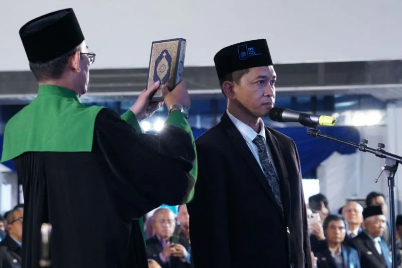 Bambang Pramujati Dilantik jadi Rektor ITS 2024-2029