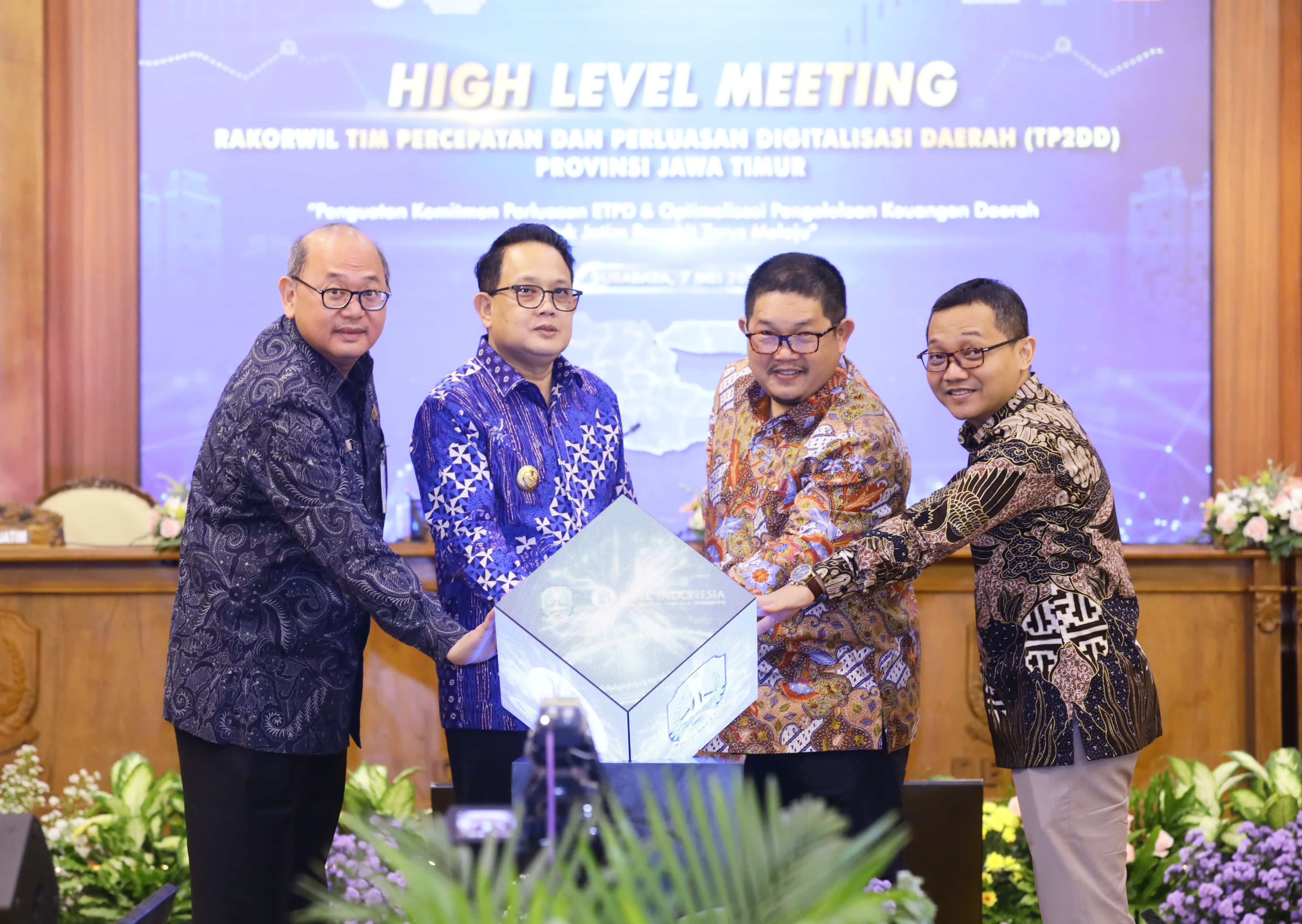 Pimpin HLM Rakorwil TP2DD Jatim, Pj. Gubernur Adhy Dorong Pemda Kembangkan Inovasi Transformasi Digital Lewat 5 M