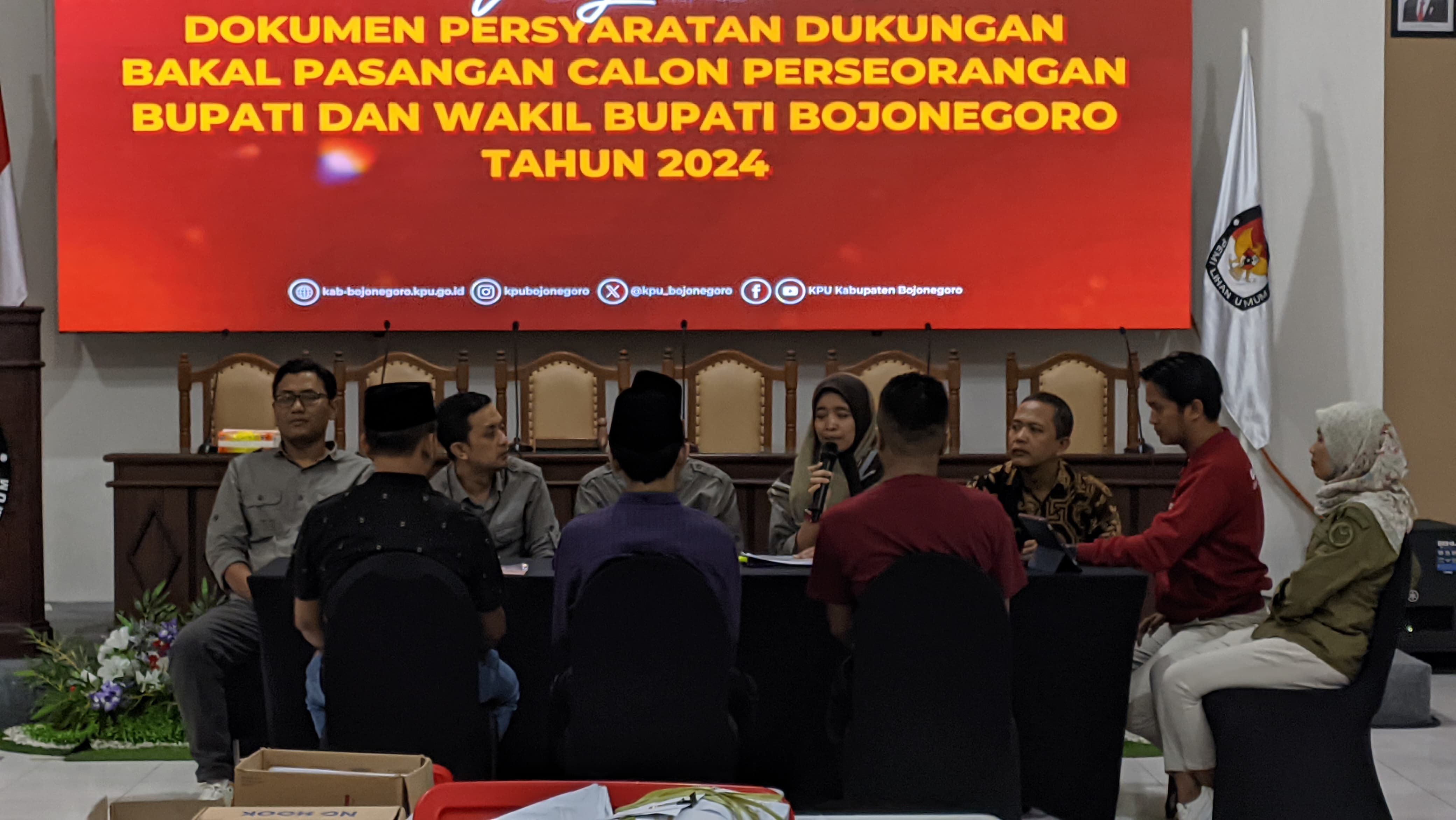 Sekda Bojonegoro Kirim Dokumen Persyaratan Calon Bupati Lewat Jalur Perseorangan