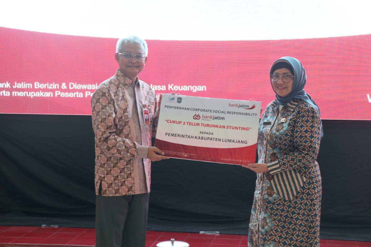 Cegah Stunting, Bank Jatim Salurkan 120 Ribu Telur kepada Pemkab Lumajang