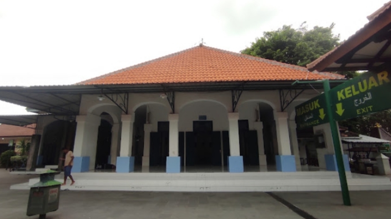 Sejarah Masjid Astana Tuban yang Berumur Satu Abad Lebih