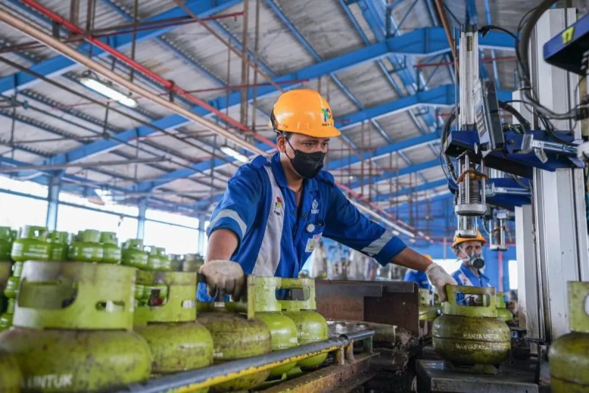 Pertamina Tambah Pasokan Solar dan LPG 3 Kg Jelang Idul Adha