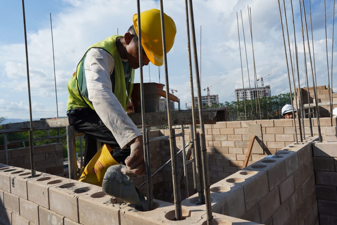 Bata Interlock SIG Jadi Solusi Membangun Rumah Lebih Cepat, Tahan Gempa dan Ramah Lingkungan