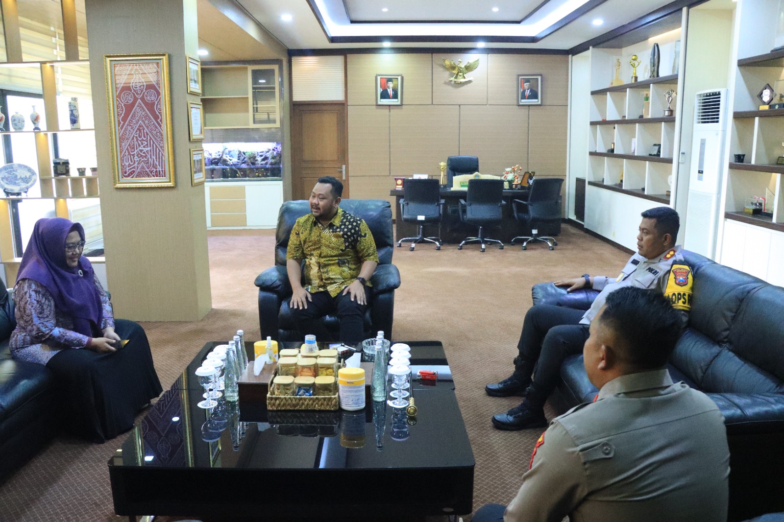 Kapolres Baru Silaturahmi dengan Bupati dan Wabup Gresik, Bahas Momen Pilkada dan Pengangguran