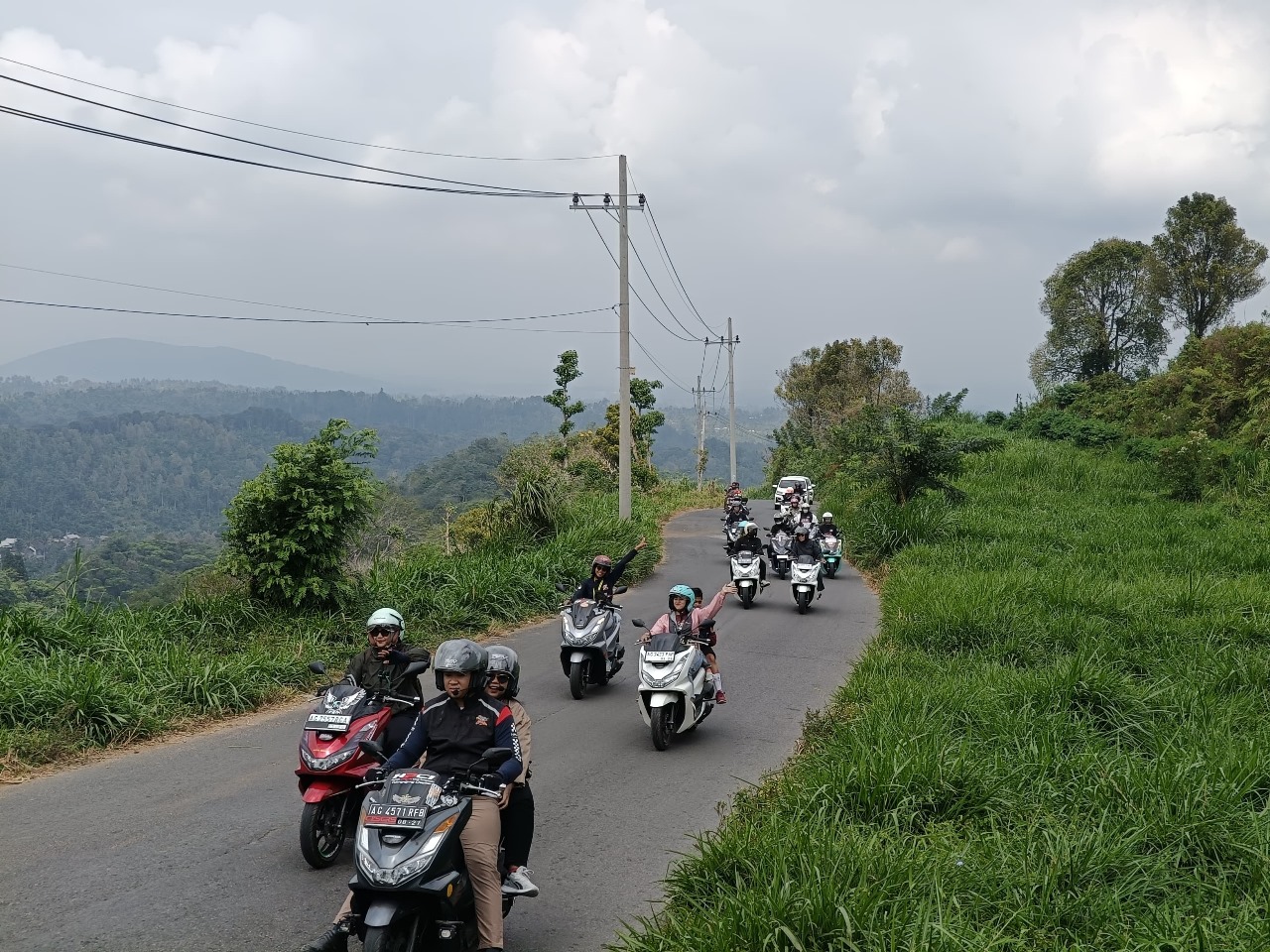 Mabar Pecinta Honda PCX160 Blitar, Keseruan Mini Kompetisi dan #Cari aman saat City Riding dengan Skutik Premium