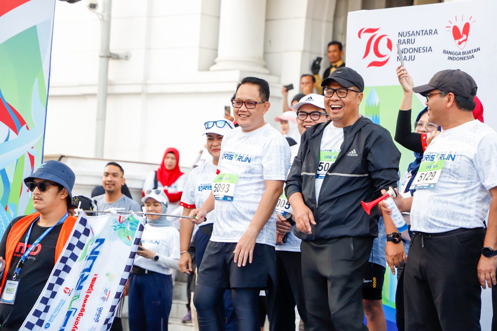 Pj. Gubernur Adhy Lepas 1.600 Pelari Surabaya QRIS Run 2024